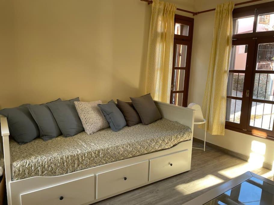 Αrchontiko Theofilou Apartment เทสซาโลนิกิ ภายนอก รูปภาพ