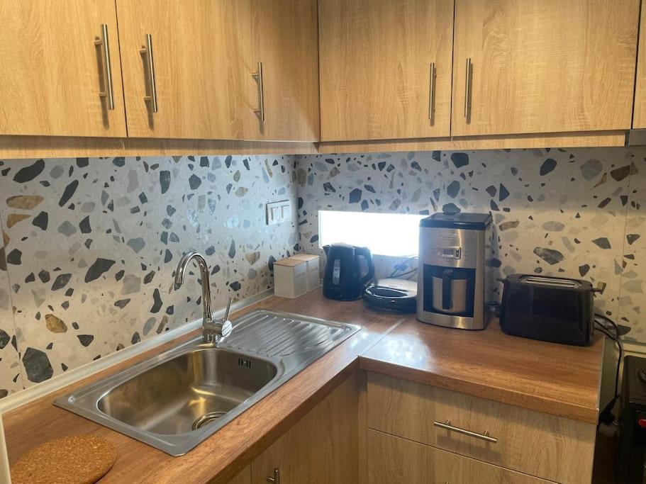Αrchontiko Theofilou Apartment เทสซาโลนิกิ ภายนอก รูปภาพ